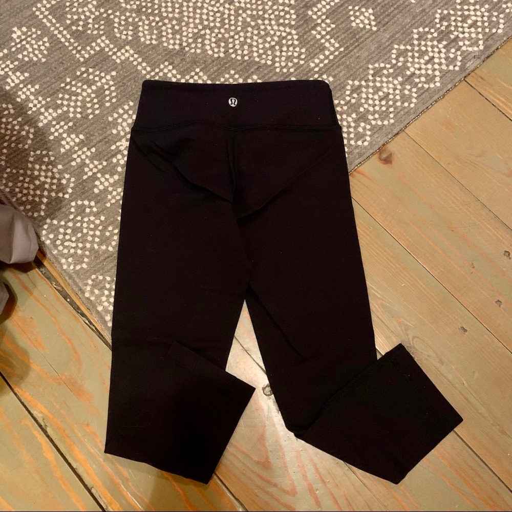 ✅SOLD✅ Lululemon Athletica Wunder Under 21” Crops